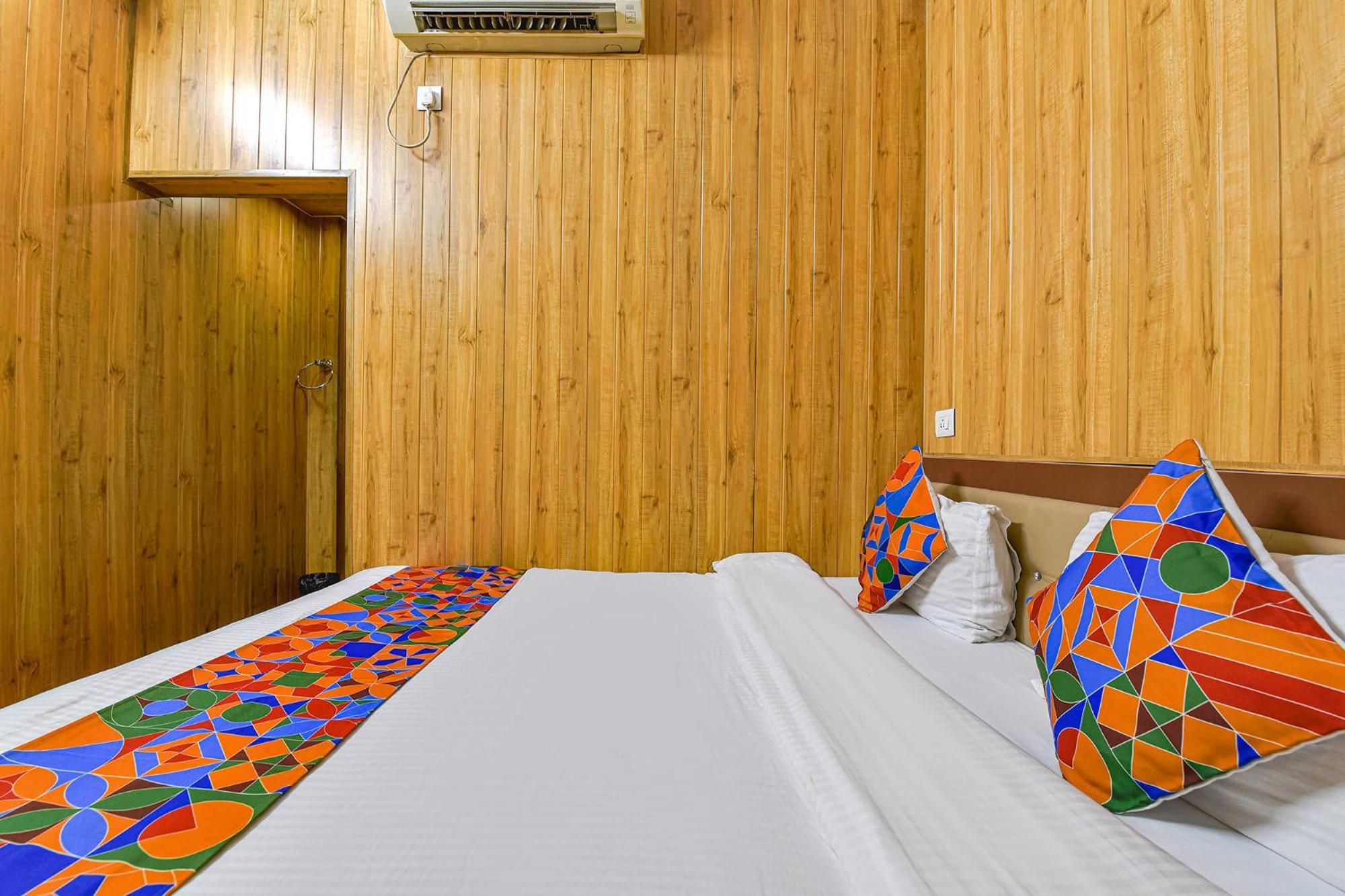 Hotel Vandana Palace Kota  Kültér fotó
