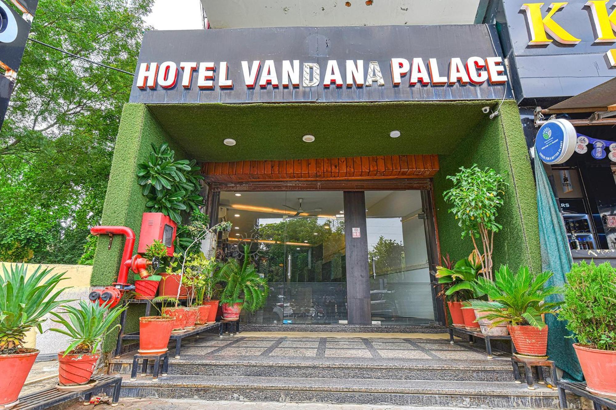 Hotel Vandana Palace Kota  Kültér fotó